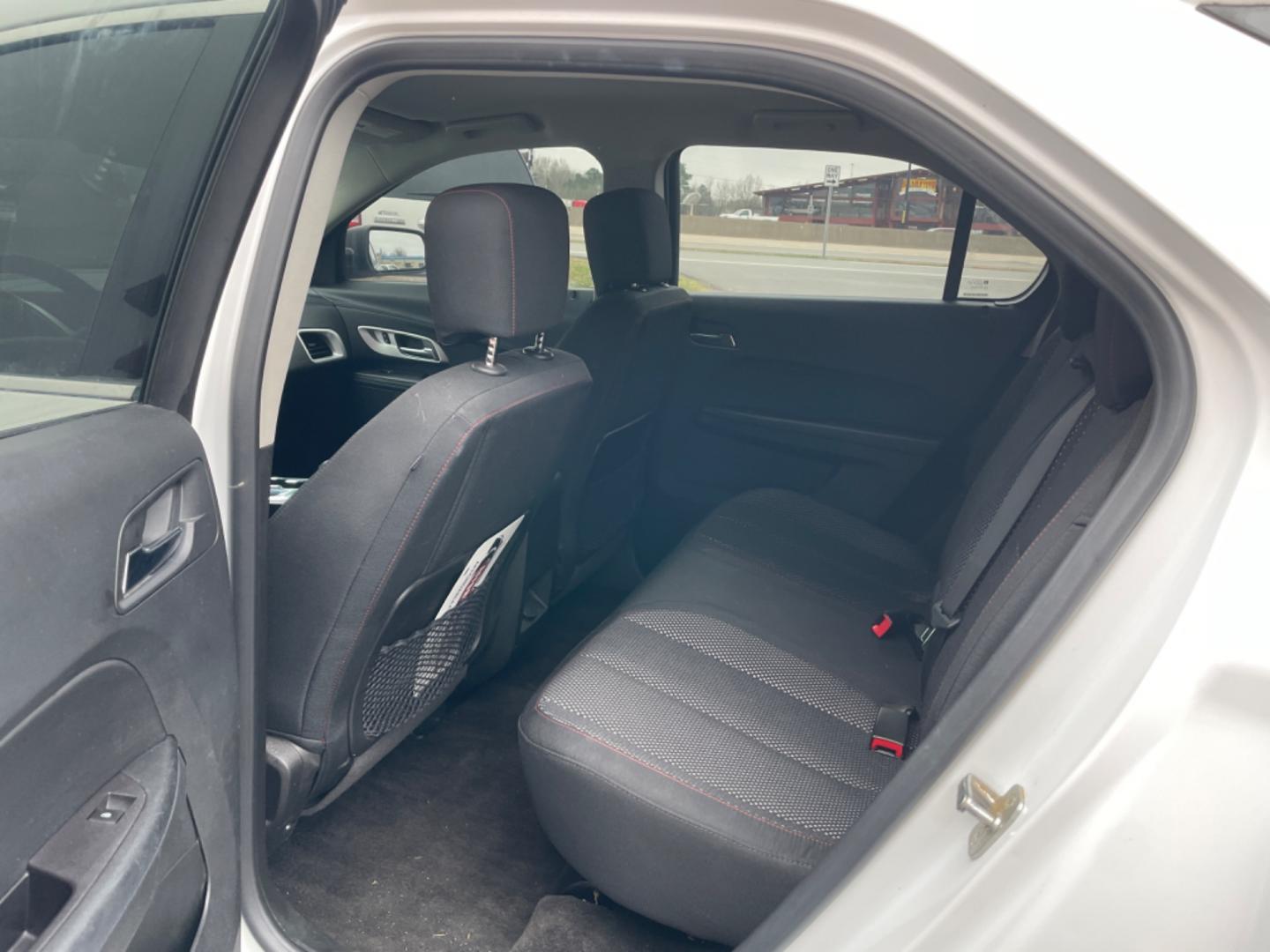 2016 White Chevrolet Equinox (2GNALBEK2G6) with an 4-Cyl, 2.4 Liter engine, Automatic, 6-Spd transmission, located at 8008 Warden Rd, Sherwood, AR, 72120, (501) 801-6100, 34.830078, -92.186684 - Photo#11